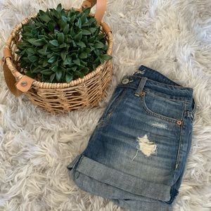 American Eagle 🦅 midi shorts